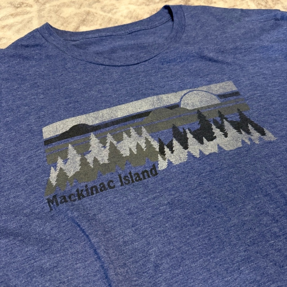 Two souvenir tshirts! - Picture 3 of 3